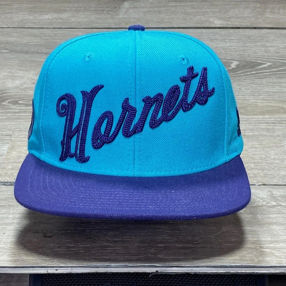 Charlotte Hornets Hat Cap Snap Back Mens Teal‎ NBA Basketball Adidas Script